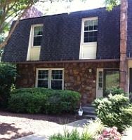 1st image of 3225 Londonderry Ln