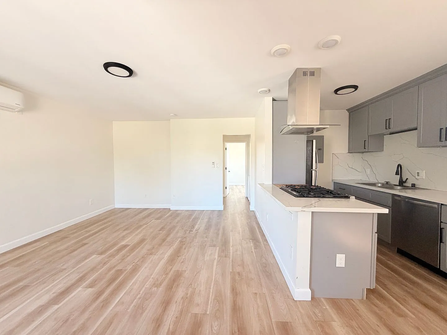 223 N Avenue 58 — Photo 2