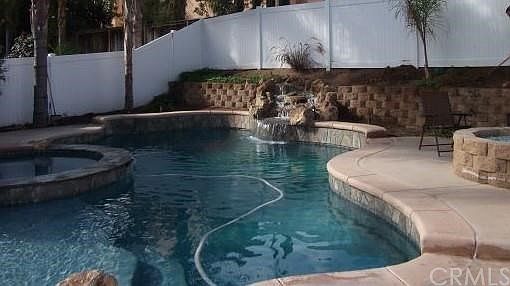 3rd image of 39715 Corte Santa Barbara