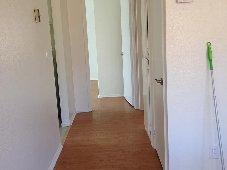 709 Atkins St — Photo 7