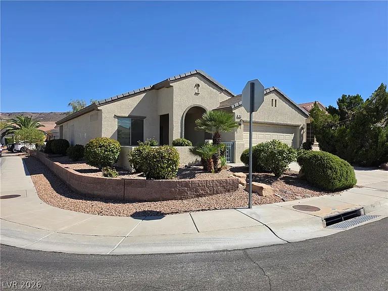 1853 Eagle Mesa Ave — Photo 2