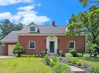 801 Moores River Dr, Lansing, MI 48910