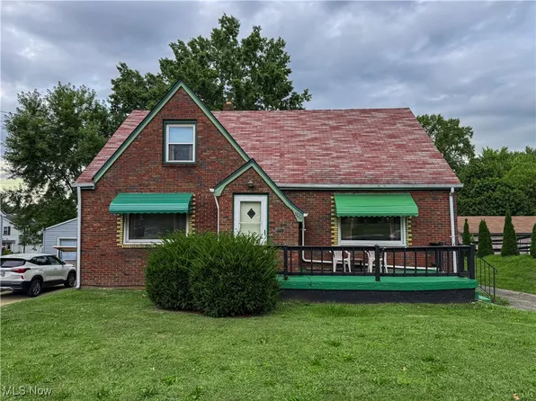 290 Coitsville Rd, Campbell, OH 44405