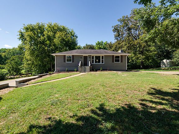 5th image of 415 Westchester Dr