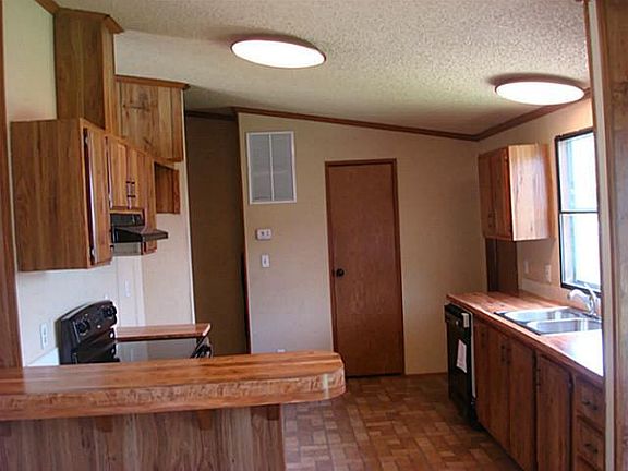 4th image of 1312 Wood Dr