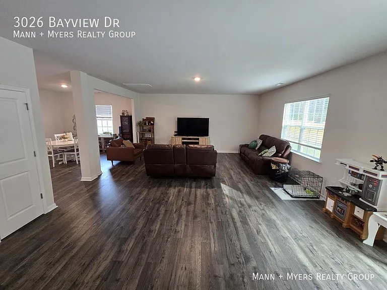 3026 Bayview Dr — Photo 11