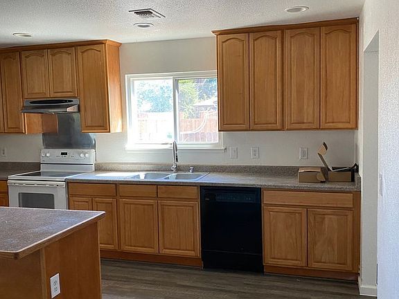 4th image of 8709 Tiogawoods Dr