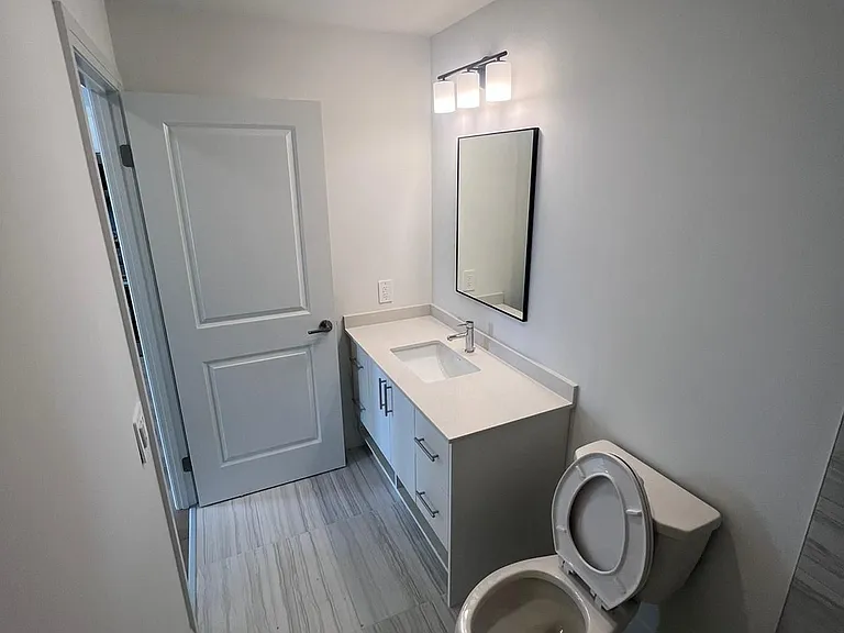 1333 Weber St E #501 — Photo 22