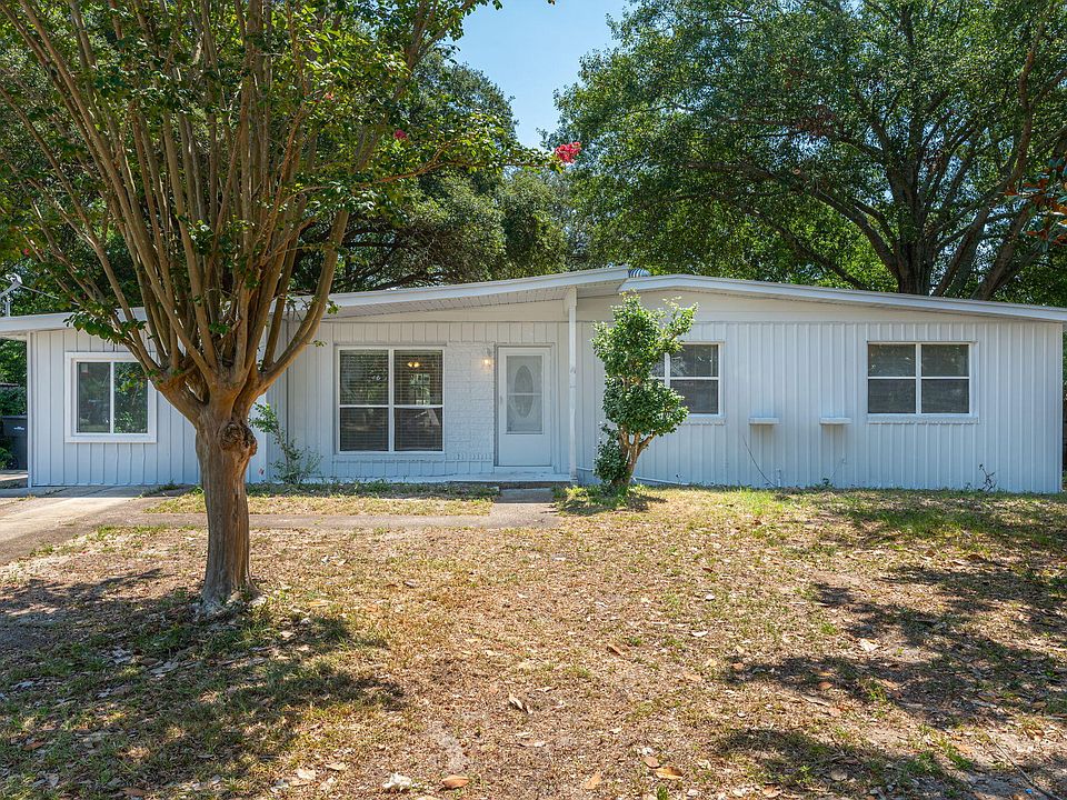 43 Iowa Dr NE, Fort Walton Beach, FL 32548 | Zillow