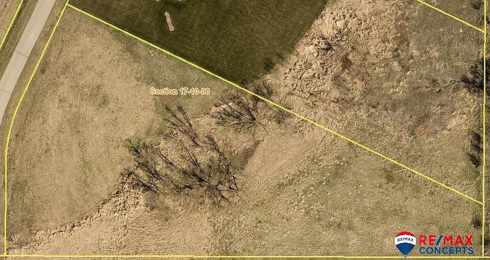 2nd image of 1500 N 129th St