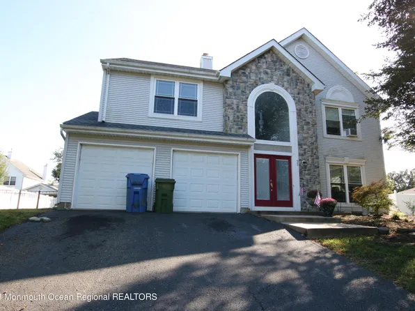 35 Annapolis Street, Tinton Falls, NJ 07712