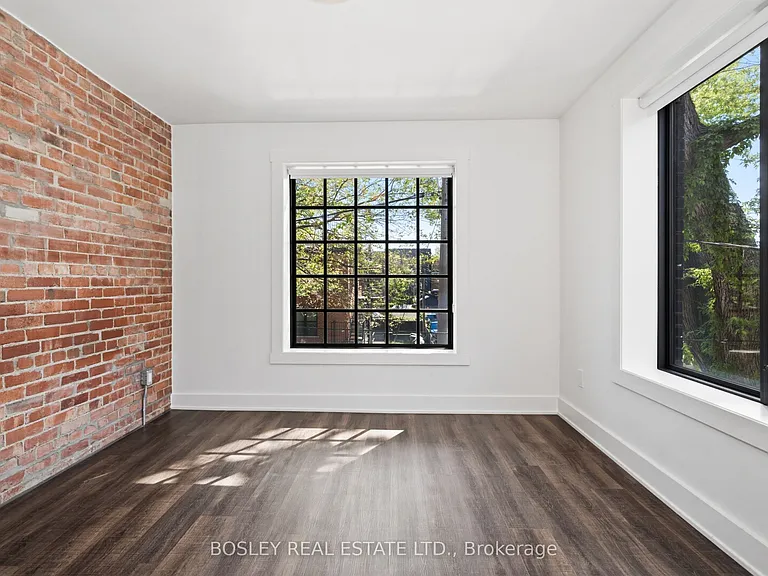 334 Gladstone Ave #2 — Photo 12