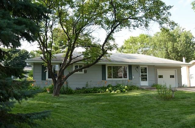 Welcome to 200 Spruce Drive. Conveniently located in the heart of Apple Valley.