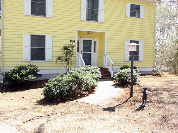 3rd image of 192 Heron Crest Ln