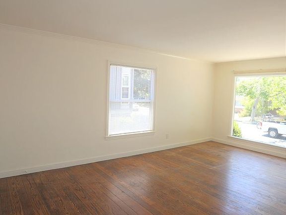 3rd image of 1416 El Camino Real APT 3