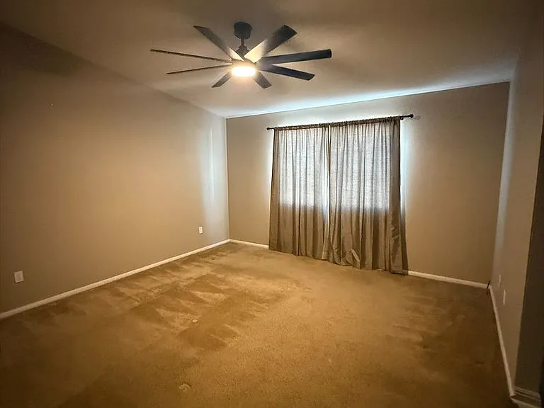 2212 Falcon Dr — Photo 23