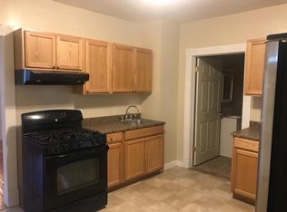 35 Armory St #1, Springfield, MA 01109