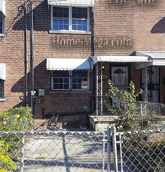 1st image of 910 Bouck Ave