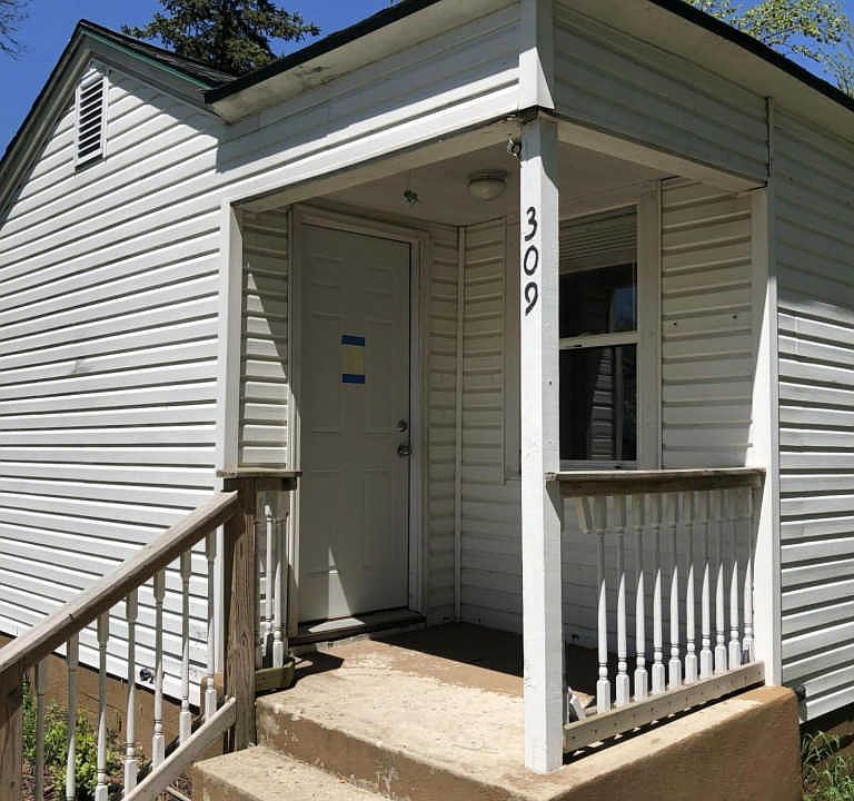 1st image of 309 Abbie St SE