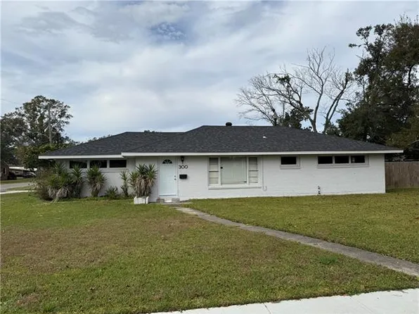 300 Stewart Ave, New Orleans, LA 70123