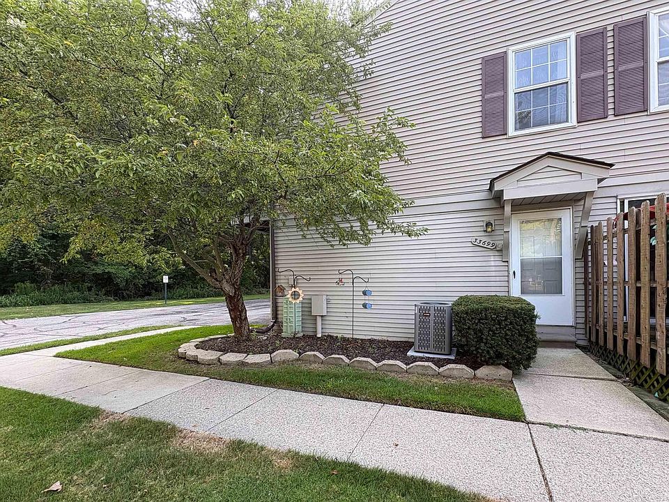 1st image of 33699 Bayview Dr
