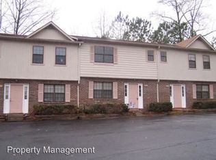 1947 Padgett Dr, Austell, GA 30106
