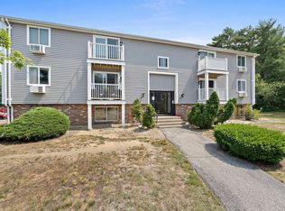 8 Royal Dane Dr APT 65, Marshfield, MA 02050