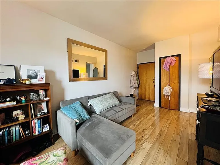 200 S Millvale Ave #201 — Photo 4