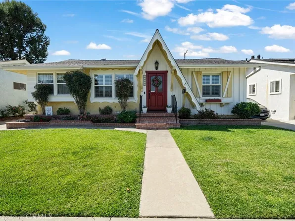 11442 212th St, Lakewood, CA 90715