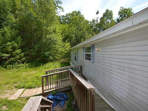3rd image of 96 Lane Road