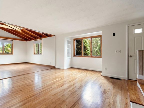 5th image of 80 Temple Rd
