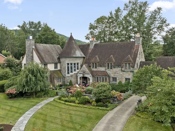 11 Stratford Pl, Binghamton, NY 13905