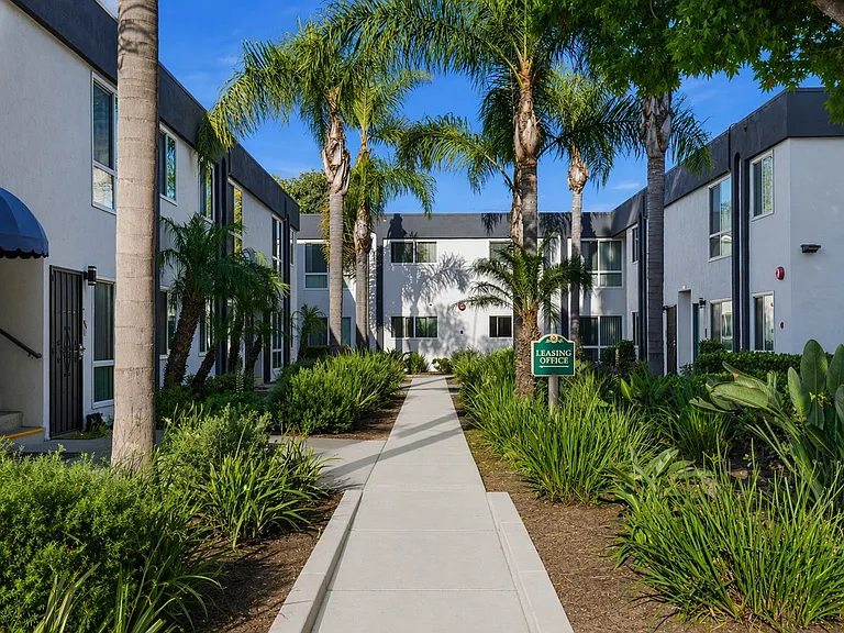 Vista Lane — Photo 22