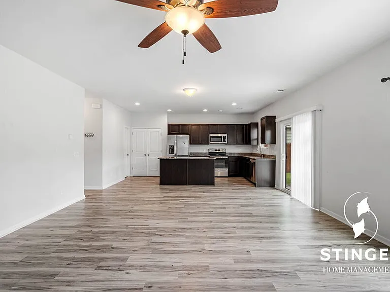 21 Chestnut St — Photo 13