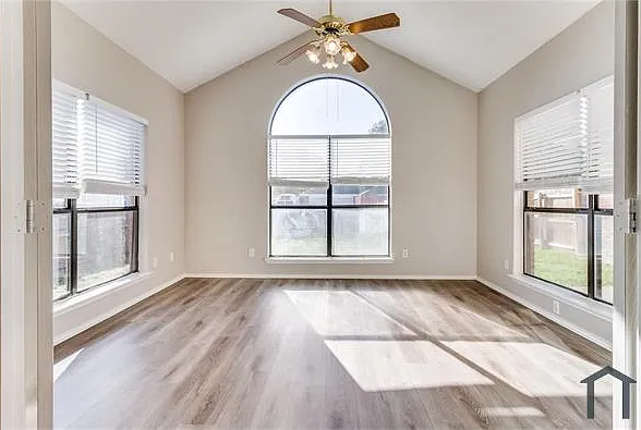 1618 Briargrove Dr — Photo 11