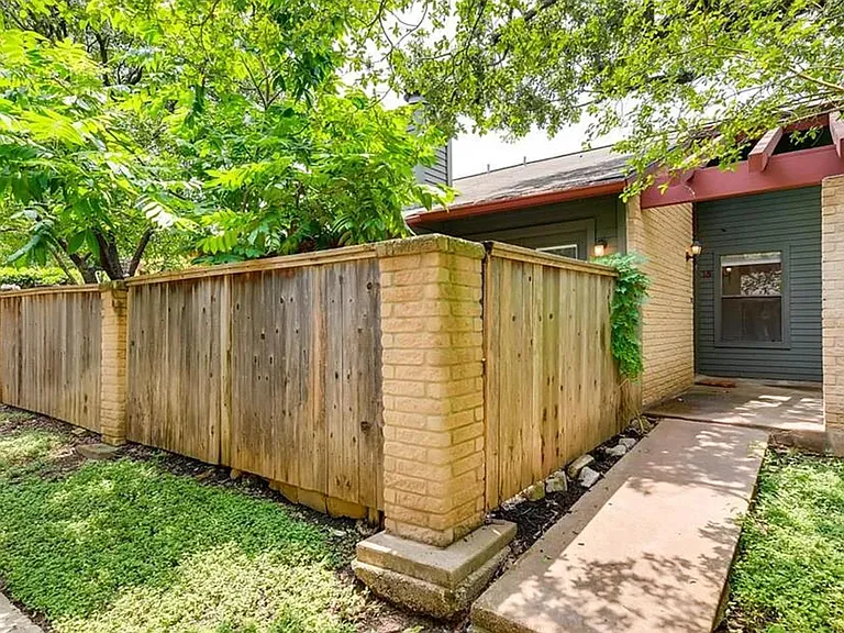 3815 Menchaca Rd #15 — Photo 1