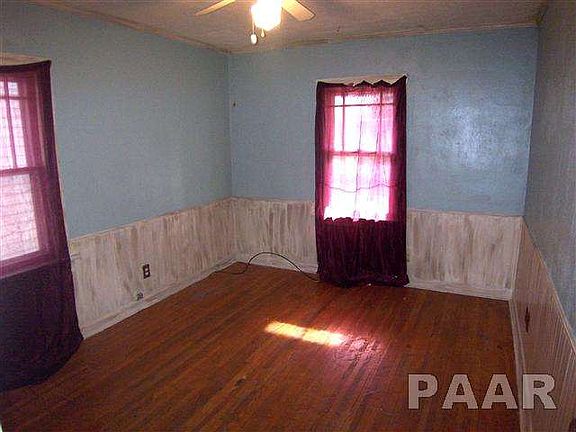 5th image of 405 E Melbourne Ave