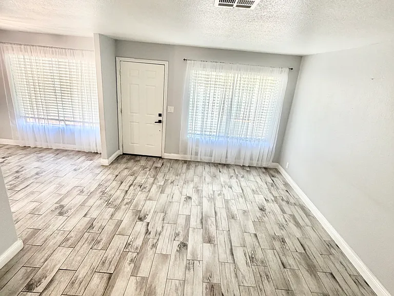 6477 Little Pine Way — Photo 28