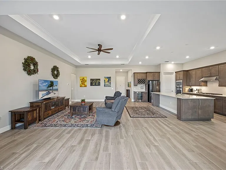 20179 Millrun Dr — Photo 3