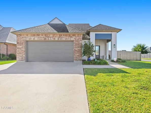 400 Misty Wind Dr, Broussard, LA 70518