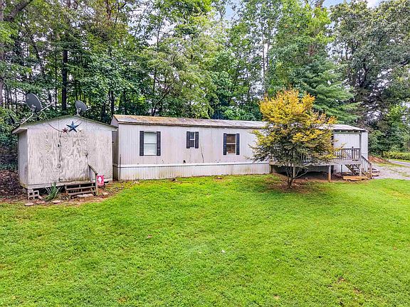 3rd image of 7057 Waterview Ln