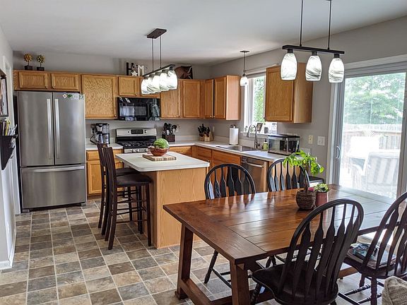 5th image of 7447 Dover Dr