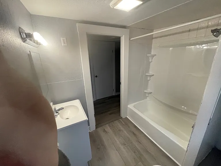 16 Northend St #3 — Photo 6