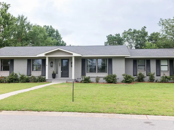 553 Jan Dr, Fairhope, AL 36532