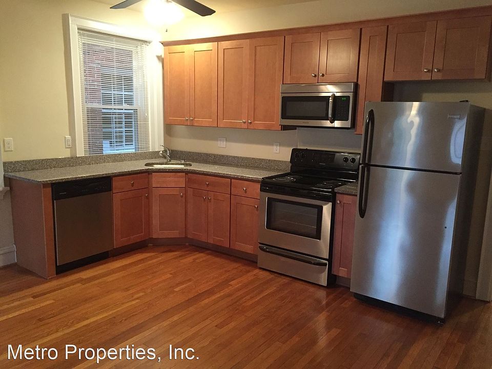 1st image of 3305-7 W Grace St #3