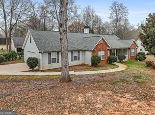 215 Pebble Creek Dr, McDonough, GA