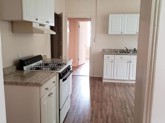 3rd image of 525 Egan St APT 1