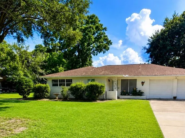 4899 Gulf Ave, Groves, TX 77619