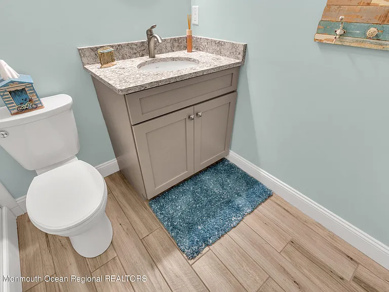 411 Harding Ave — Photo 24