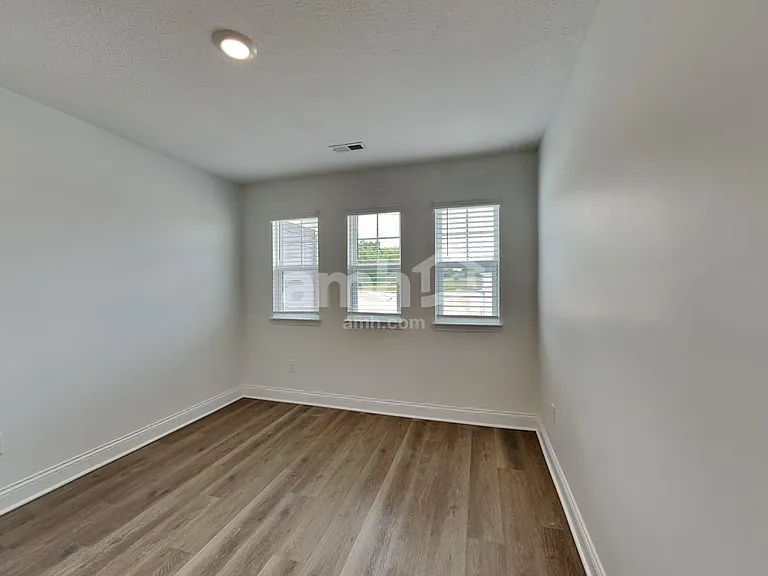 1072 Broyles Xing — Photo 15